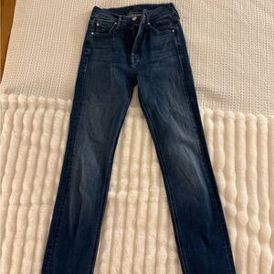 MOTHER mid rise dazzler ankle jeans